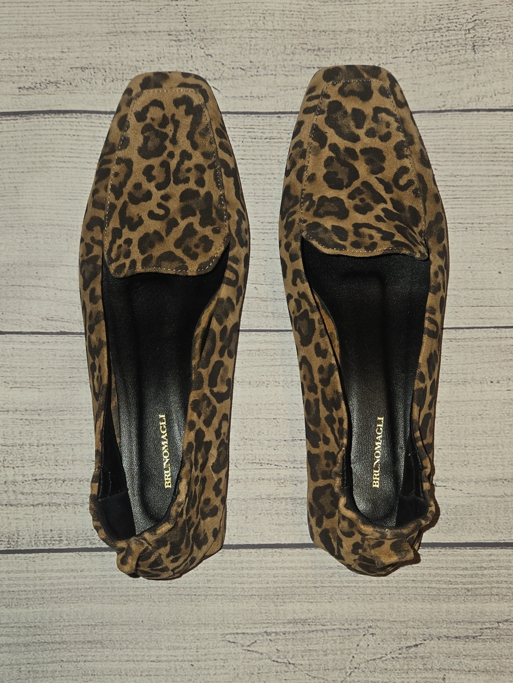 Bruno Magli Porscha Loafers Leopard Suede Size 7.5